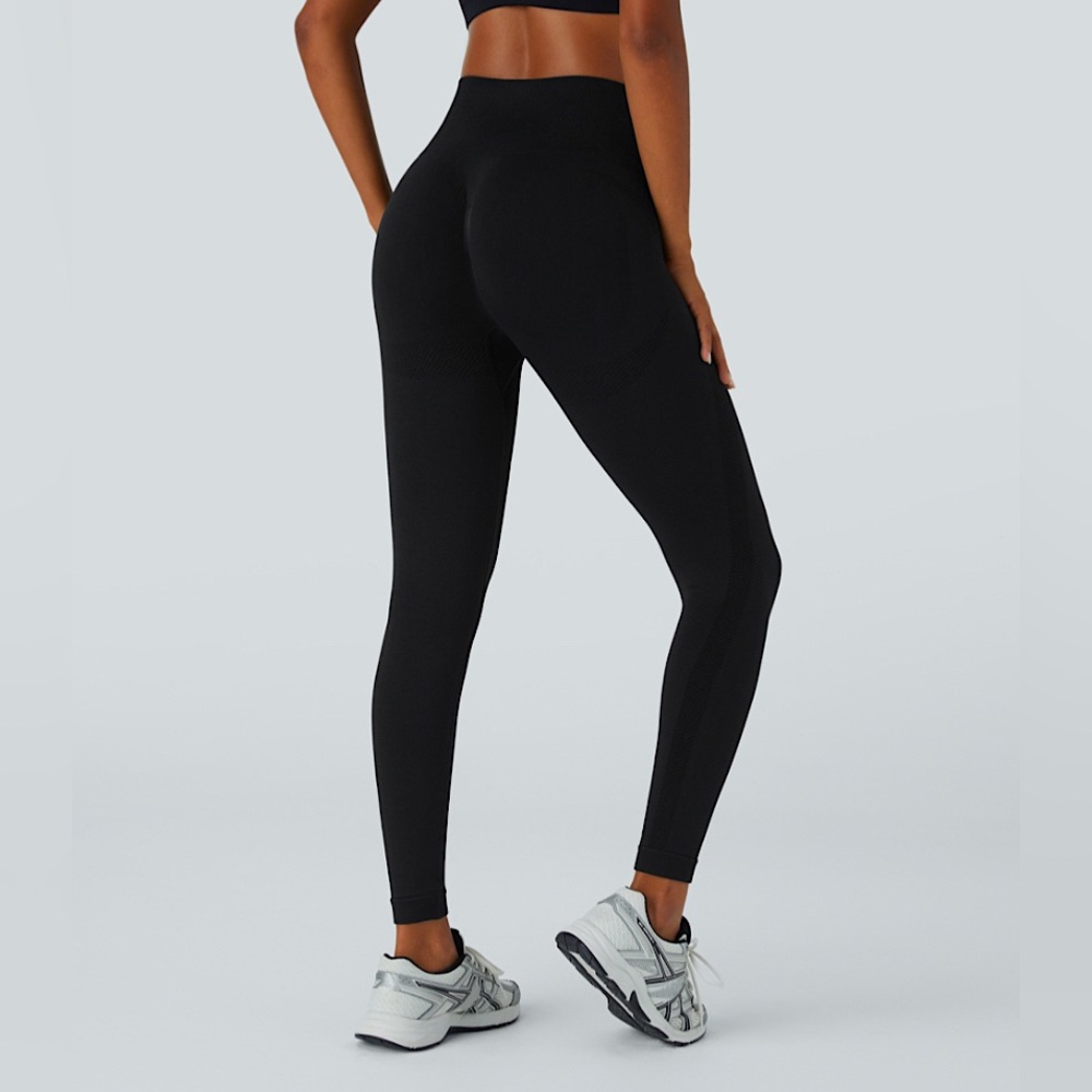 🖤NWT HALARA Seamless Flow High Waisted Ruched Plain Leggings - Sold Out - Size L